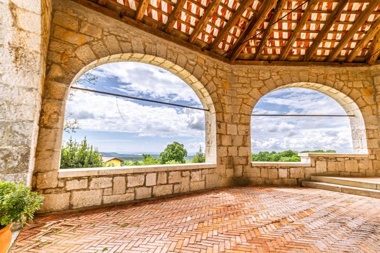 Vila Brinovka Kostanjevica na Krasu Экстерьер фото